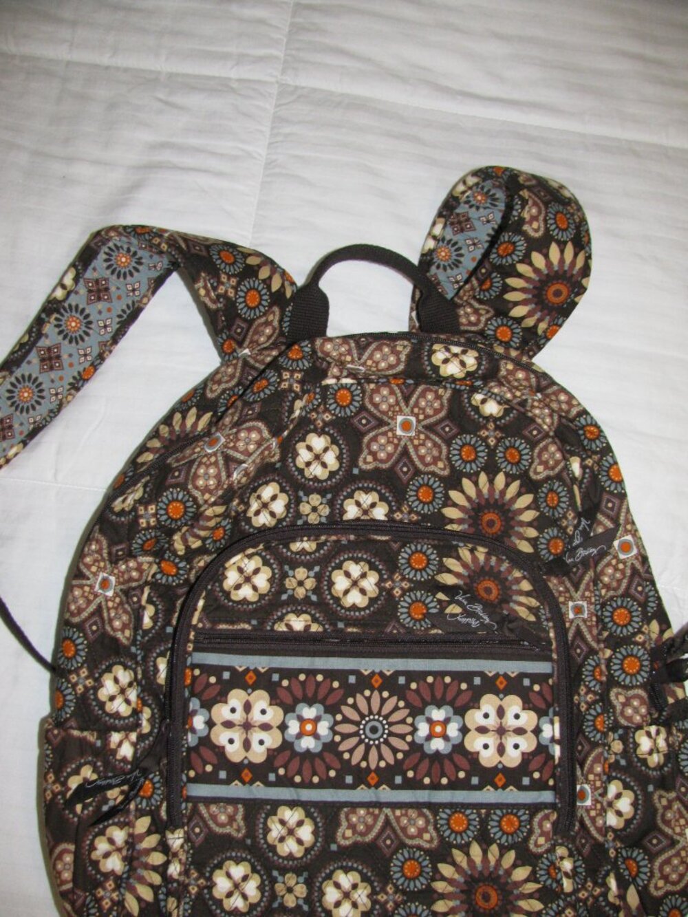 VERA BRAFLEY BACK PACK ~ NEXT TO NEW! - Picture 2 of 7